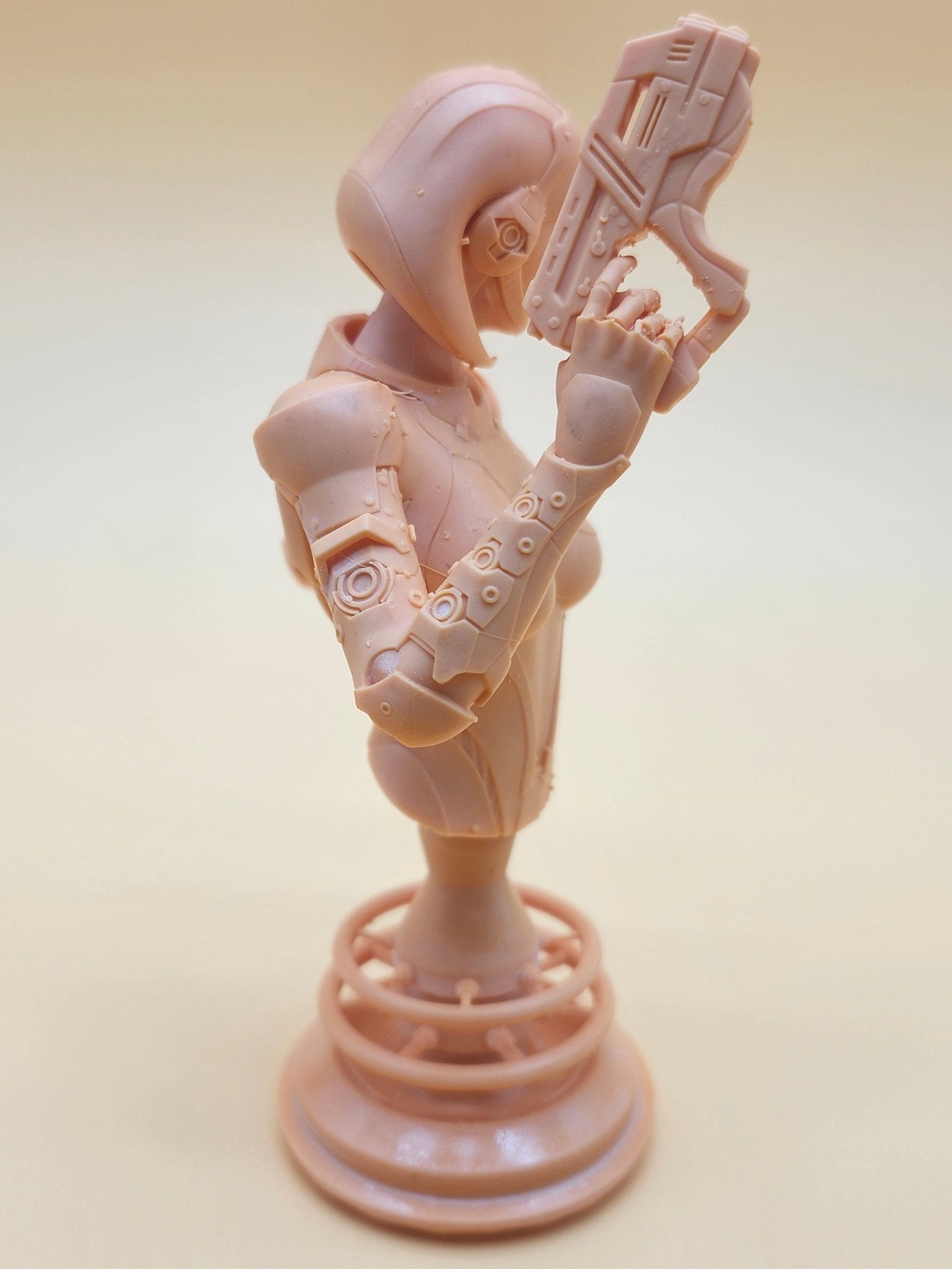 Edi Mass Effect Resin Printed Model - 3D Fantasy Models