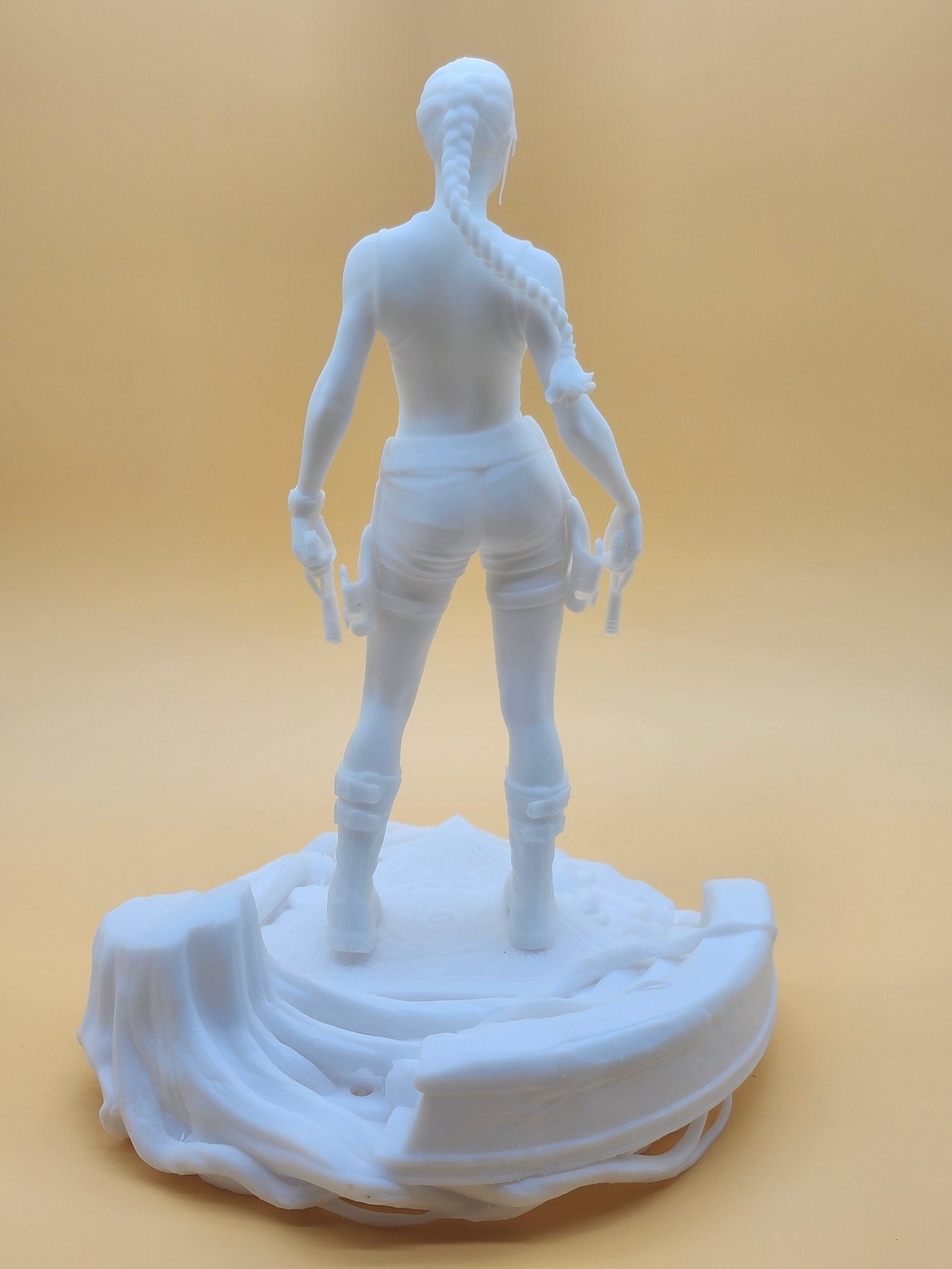 Lara Croft Tomb Raider (Angelina Jolie) 3D Resin Model Kit - 3D Fantasy Models